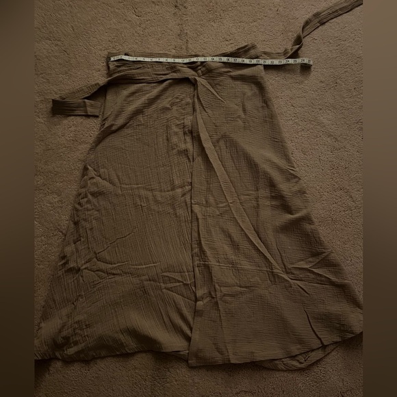 Boheme - The Wrap Skirt - Tan - Size 2 NWOT - Picture 6 of 7